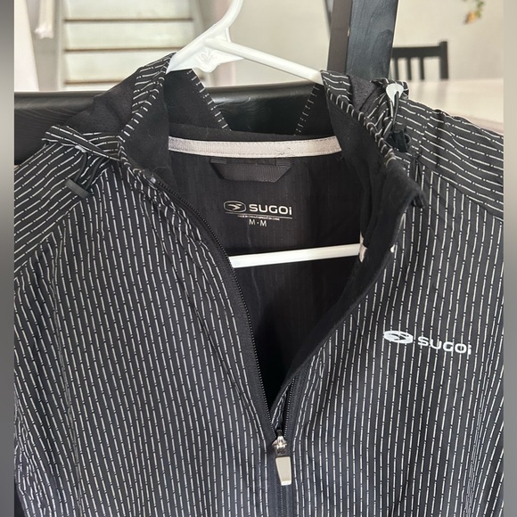 Sugoi Reflective Women’s Lightweight Running Jacket - Picture 3 of 3